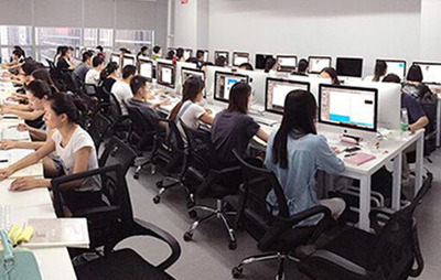 學(xué)好IT技術(shù)，為何離不開扎實(shí)的英語功底與計(jì)算機(jī)硬件開發(fā)結(jié)合？